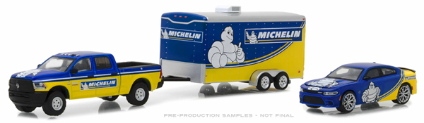 GL31050b - 1:64 2017 Dodge Ram 2500 & 2017 Dodge Charger SRT Hellcat in Enclosed Car Hauler Solid Pack - Image 2