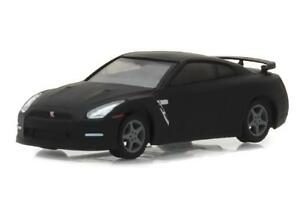 GL29900f - 1:64 2015 Nissan GT-R (R35)