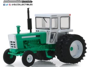 GL48030b - 1:64 1972 Tractor with Dual Rear Wheels