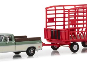GL32150a - 1:64 1969 Ford F-100 Farm & Ranch Special with Bale Throw Wagon