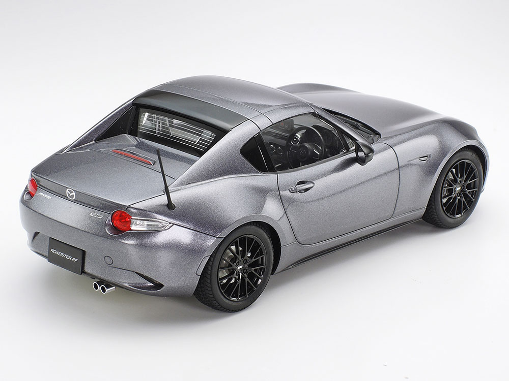 Tam24353 – 1:24 Maxda MX-5 Roadster RF - Image 3