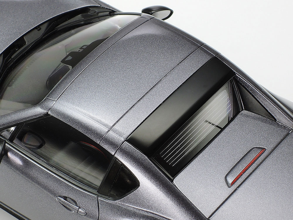 Tam24353 – 1:24 Maxda MX-5 Roadster RF - Image 6