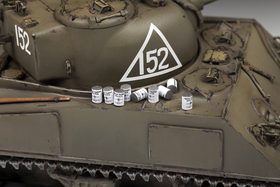 ZVA3702 - 1:35 Medium tank M4A2 Sherman 75mm - Image 4