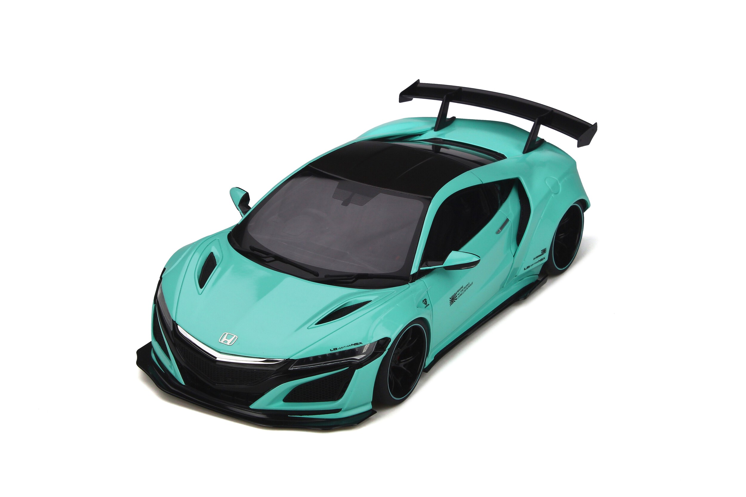 GT806 – 1:18 Honda NSX Customized car by LB-WORKS - Image 5