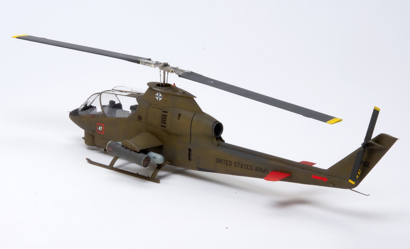 ICM32060 - 1-32 AH-1G Cobra (Early Production) - Image 11