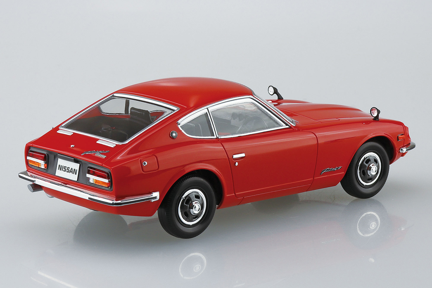 AOS06256 - 1:32 Nissan S30 Fairlady Z - Red - Image 3