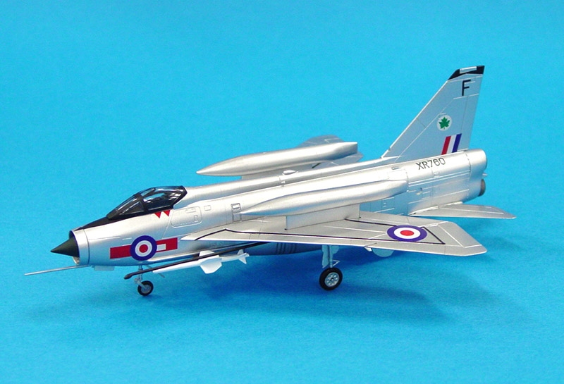Tam61608 - 1:100 B.A.C. Lightning F Mk.6 - Image 3