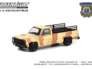 GL61010-F - 1:64 1987 Chevrolet M1008 CUCV - Desert Camouflage with Troop Seats in Truck Bed