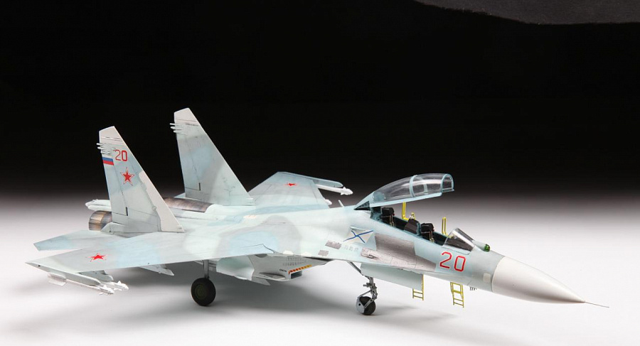 ZVA7294 - 1:72 Russian Combat Trainer Aircraft - SU-27UB "Flanker C" - Image 2