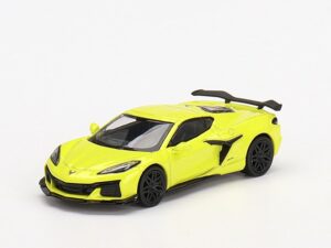 MGT00441-R - 1:64 Chevrolet Corvette GT Speed Z06 - Accelerate Yellow