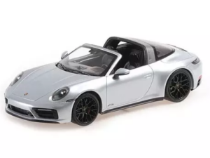 PMA155061061 – 1:18 Porsche 911 (992) Targa 4 GTS Silver