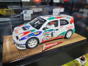 Nin50166 - Toyota Corolla Castrol