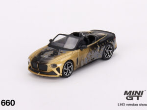 MGT00660-L - 1:64 Bentley Mulliner Bacalar 2023 Christmas Edition Limited
