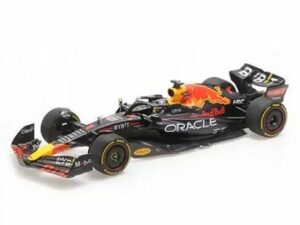 PMA110220501 –  Minichamps - 1:18 Oracle Red Bull Racing RB18 Max Verstappen - Winner Miami GP 2022 (30cm Long)