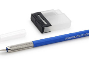 Tam69943 - Tamiya Modeler's Knife (Blue)