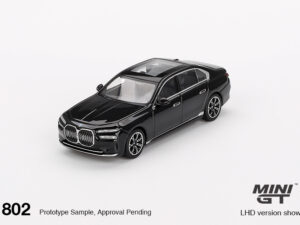 MGT00802-R - Mini GT - 1:64 BMW i7 xDrive60 - Black Sapphire (8cm Long)