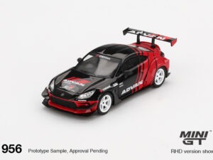 MGT00956-R - Mini GT - 1:64 Toyota GR86 HKS TYPE R ADVAN 2022 Tokyo Auto Salon (7cm Long)