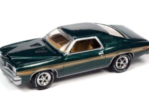 JLMC030-A4 - Johnny Lightning - 1:64 1973 Pontiac Le Mans GT - Verdant Green (7cm long)