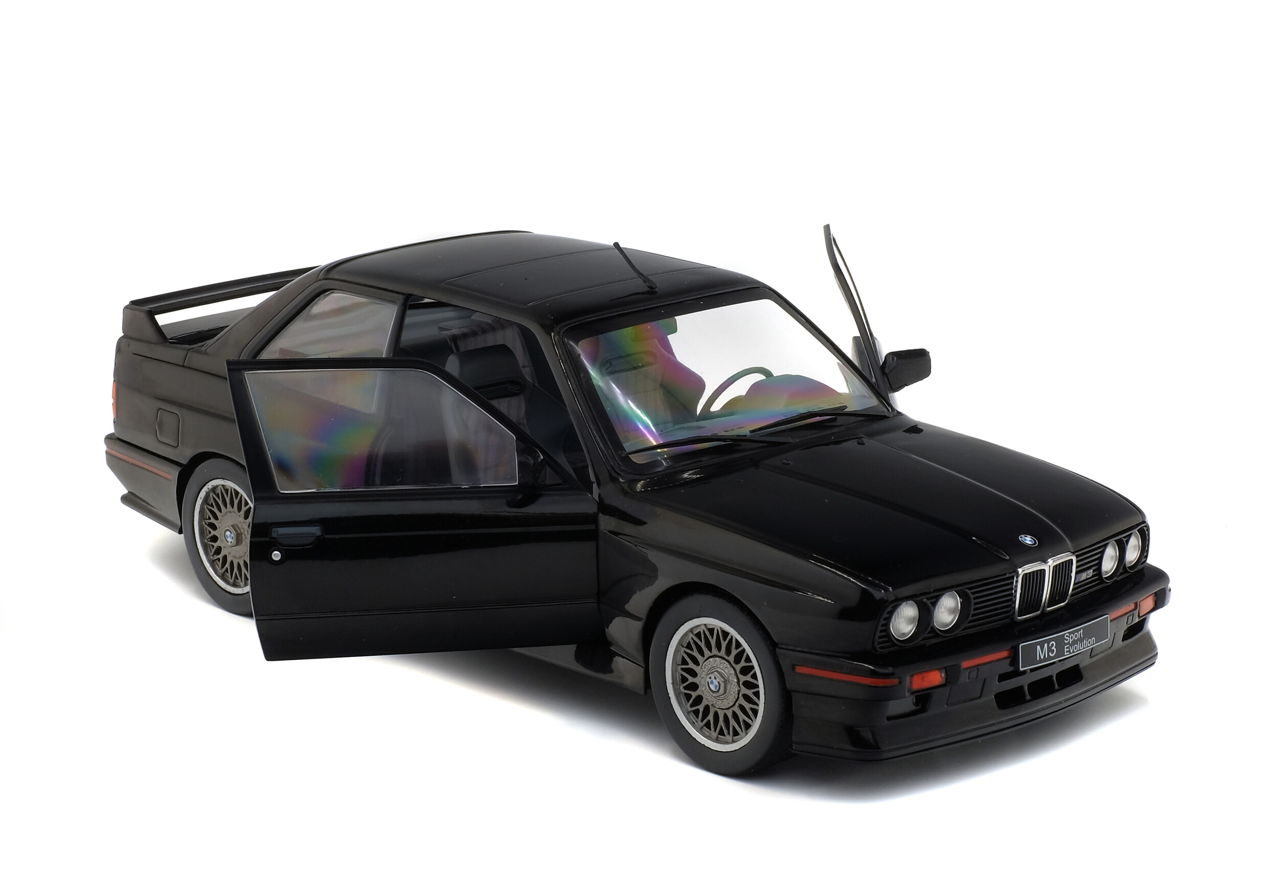 S1801501 – Solido 1:18 BMW E30 M3 Sports Evo 1990 - Black - (24cm Long) - Image 3
