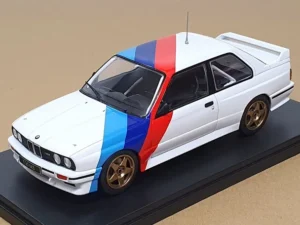 WB124244 – White Box 1:24 BMW M3 E30 - 1989 (18cm Long)