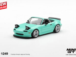 MGT01249-R - Mini GT - 1:64 Mazda MX-5 (NA) Pandem Mint Green (6cm Long)